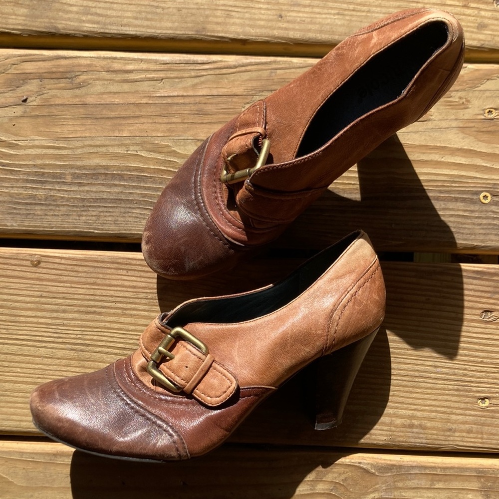 Nicole three toned brown leather heels with buckle